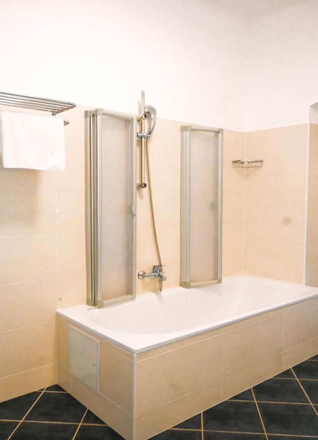 Highlight Suite Donaustadt Vienna Exterior photo